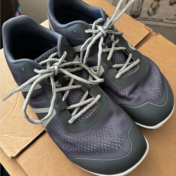 HFS Lightweight Running Shoes - Picture 5 of 6